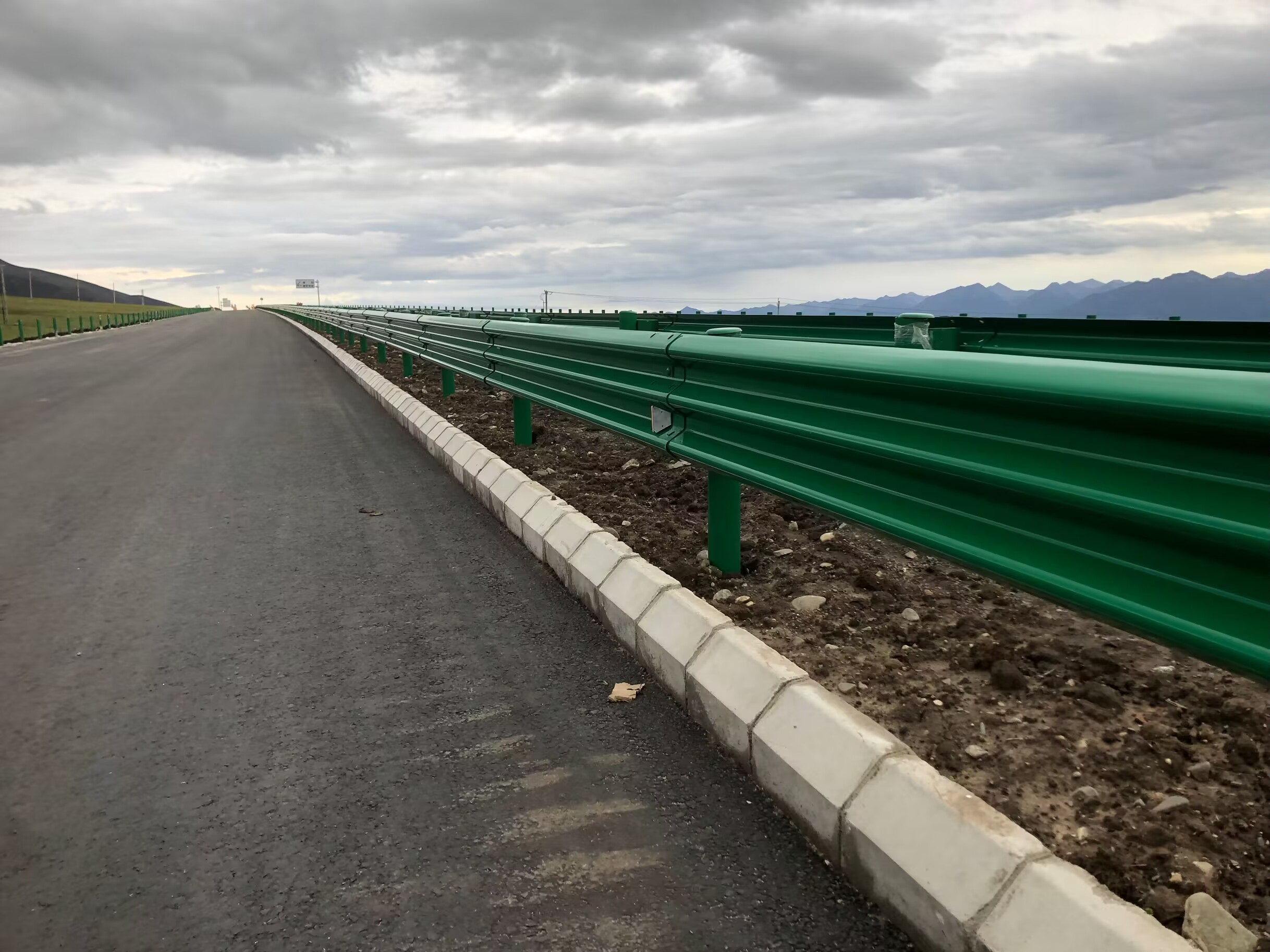 大安区乡村公路波形护栏高速公路波形护栏 - 推荐